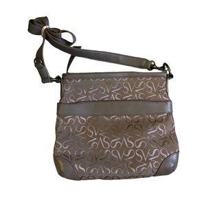 𝅺VERA WANG Chestnut Brown Crossbody Purse